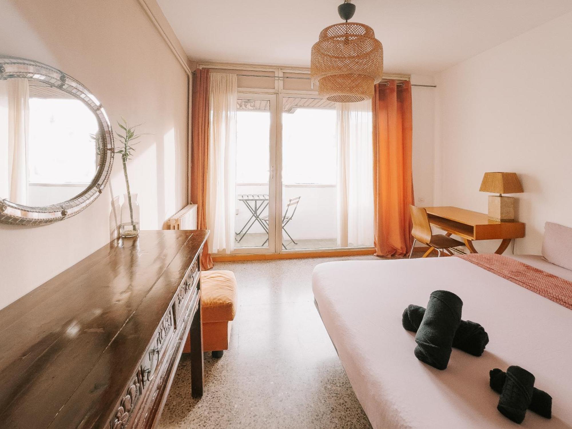 Lovely Rooms In Shared Apartment Gracia Neighborhood Barcelona Eksteriør billede