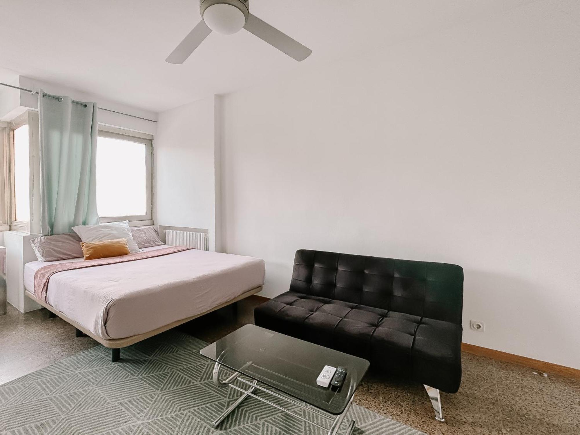 Lovely Rooms In Shared Apartment Gracia Neighborhood Barcelona Eksteriør billede